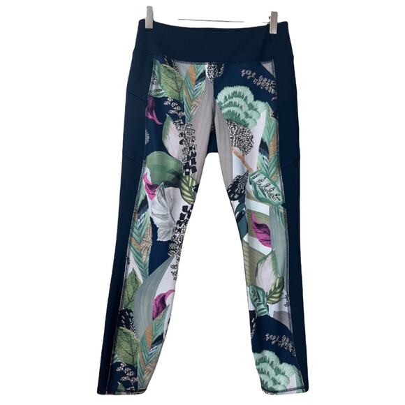 Athleta Oasis Contender Green Black Tropical Floral 7/8 Leggings Size Medium - Picture 1 of 9
